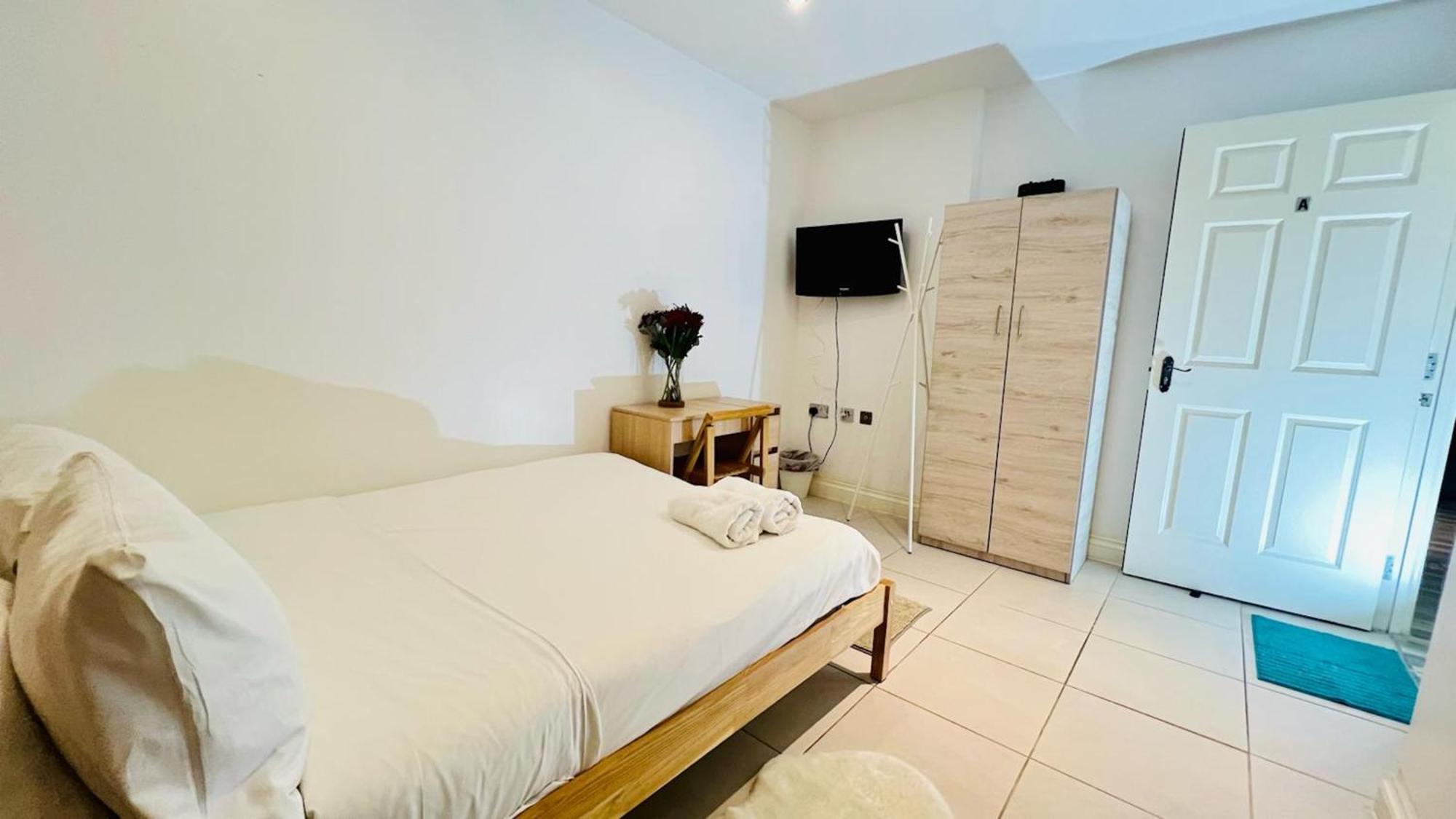 City View Sunset Luxurious Apartment In London Zone-1 Including One Family Twin Room With Its Own Stunning Private Terrace Экстерьер фото
